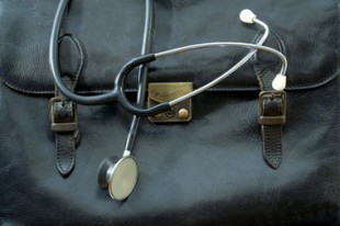 sacoche de mécin avec stétoscope