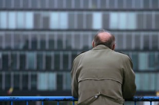 Solitude, isolement, ville