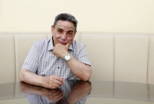 Neji Baccouche, professeur à la faculté de droit de Sfax (Tunisie).