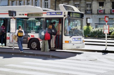 Bus réseau de transport urbain
