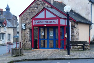 cabinet medical à Crevin (35)