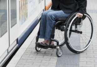 fauteuil-roulant-tramway
