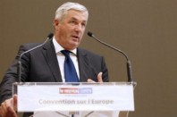 François Sauvadet a rencontré les syndicats le 5 janvier. Ceux-ci déplorent que, dans l'agenda social, ne figure pas l'augmentation du point d'indice