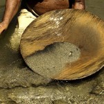  Le taux d&rsquo;impr&eacute;gnation des Guyanais au mercure &ndash; utilis&eacute; par les chercheurs d&rsquo;or &ndash; a doubl&eacute; de 1994 &agrave; 2005, selon une &eacute;tude de l&rsquo;Institut national de veille sanitaire.