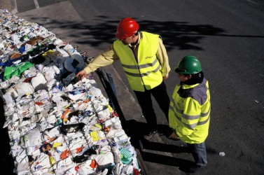 plastiques comprimés - recyclage-veolia.fr