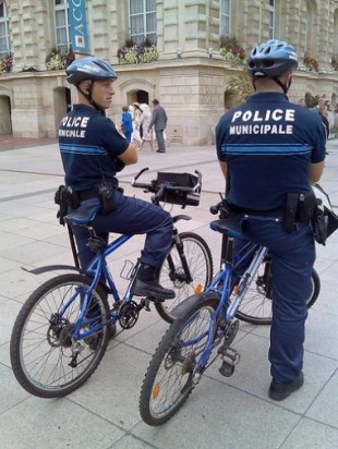 policeVelos