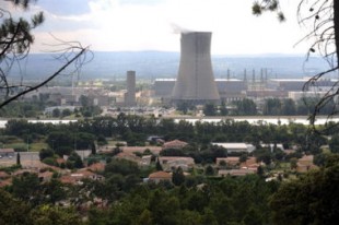Les 53 CLI - dont 38 autour des sites nucléaires civils –, rassemblent 3 000 membres, élus, syndicalistes, représentants d’associations et experts ou personnes qualifiées.