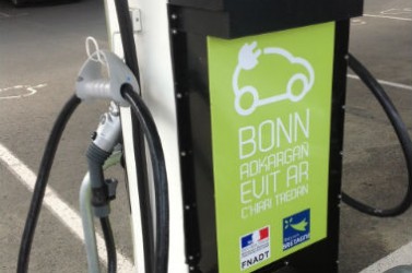 une-borne-recharge
