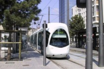 une-tram-T1-Lyon